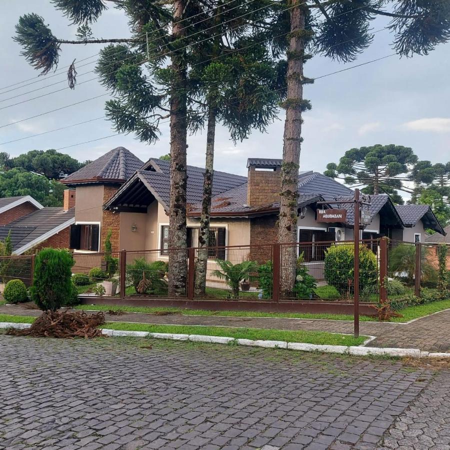فندق Residencial Pine House كانيلا المظهر الخارجي الصورة